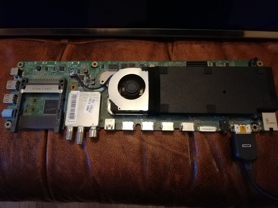 Samsung UE65JS9000L zakrzywiony 65 cali Led 
Telewizor SAMSUNG LED 
Te