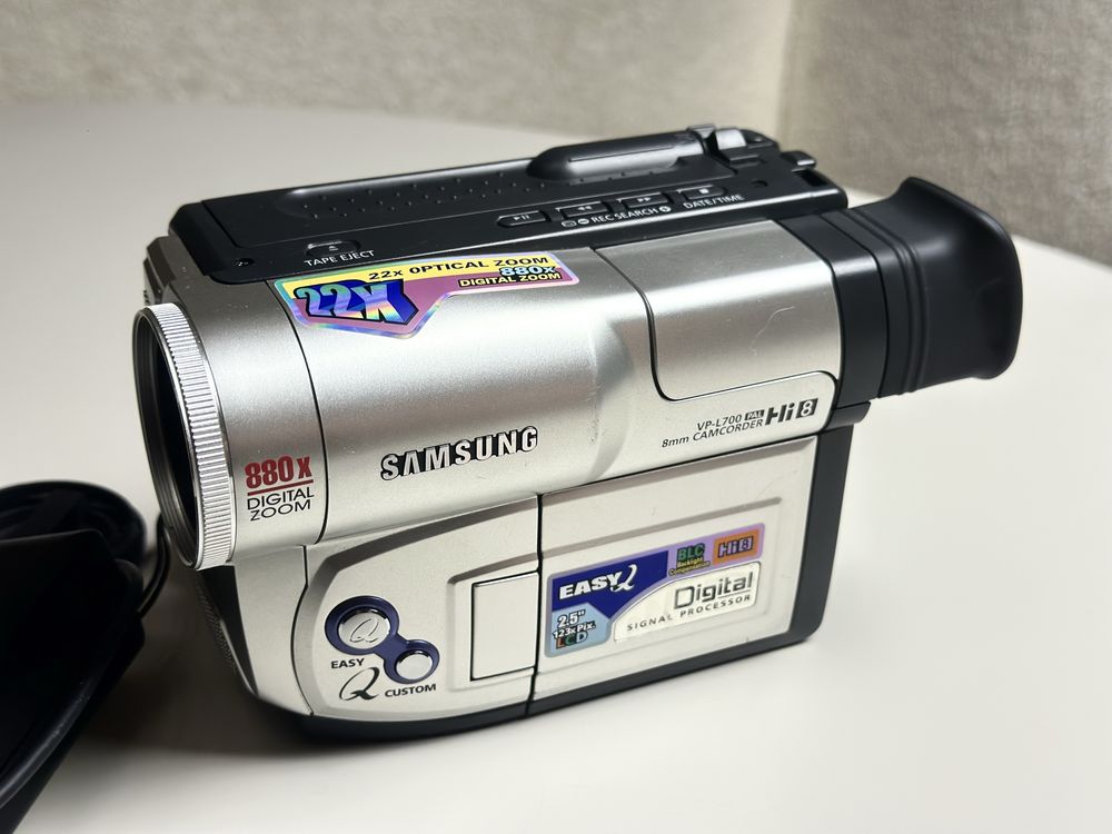 Samsung LP-L700 Hi8 kamera cyfrowa analog look y2k sprawna