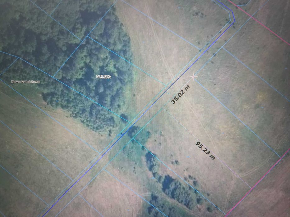 działka nad jeziorem