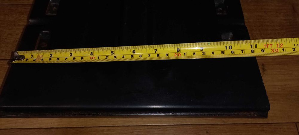 Кронштейн для телевизора . монитора . акустики или микроволновки