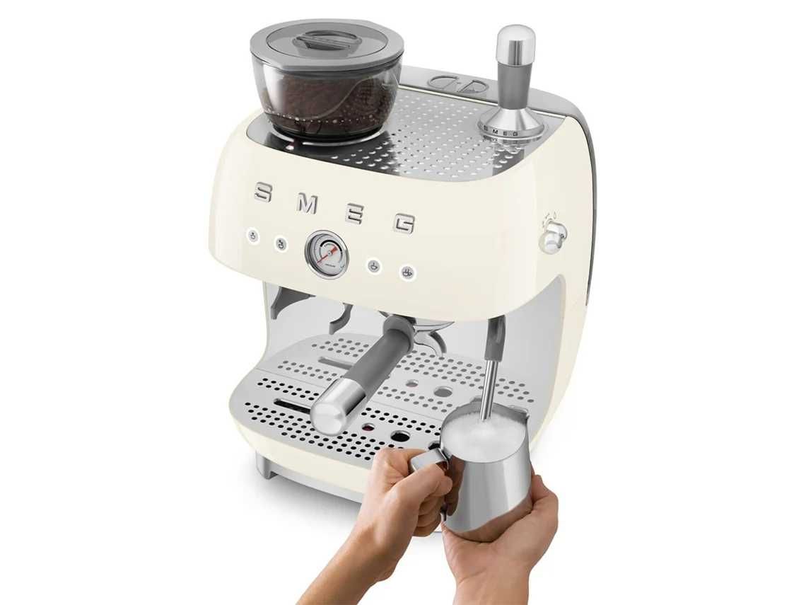 Máquina de Café Expresso SMEG EGF03CREU - Cor Branco | NOVA na Caixa