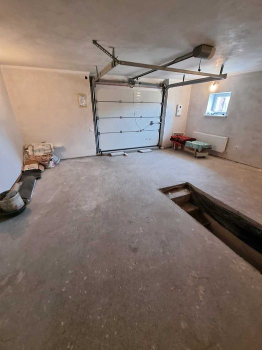 Продам трехэтажный Дом в Корабельном (р-н Жукова)