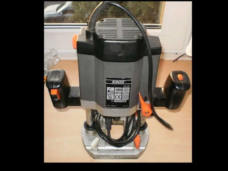 Frezarka górnowrzecionowa KINZO 25C46 MOCNA 1800 W + 12 frezów