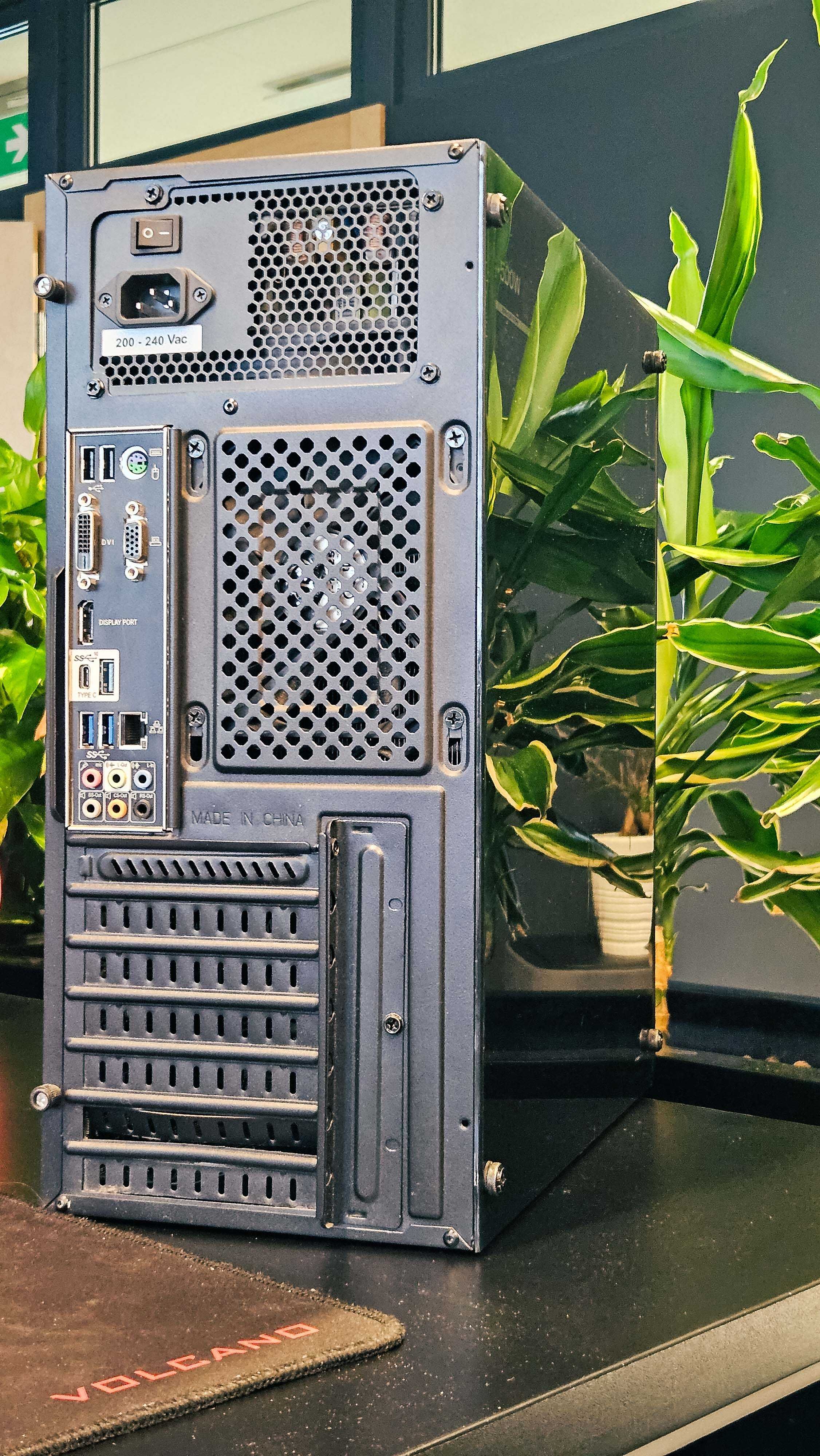 Komputer Stacjonarny | i5-9600k | 16GB DDR4 | 240 gb SSD | 16