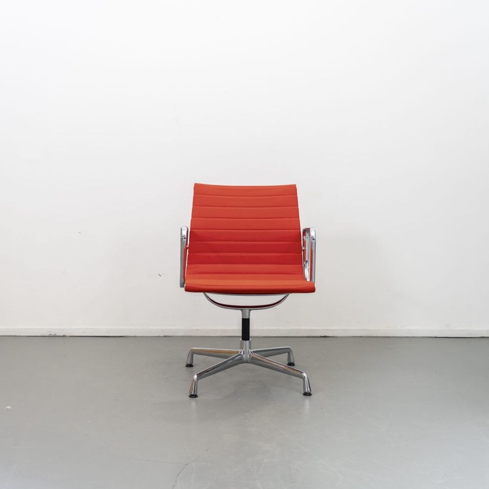 Cadeira VITRA EA 108 Aluminium Chair