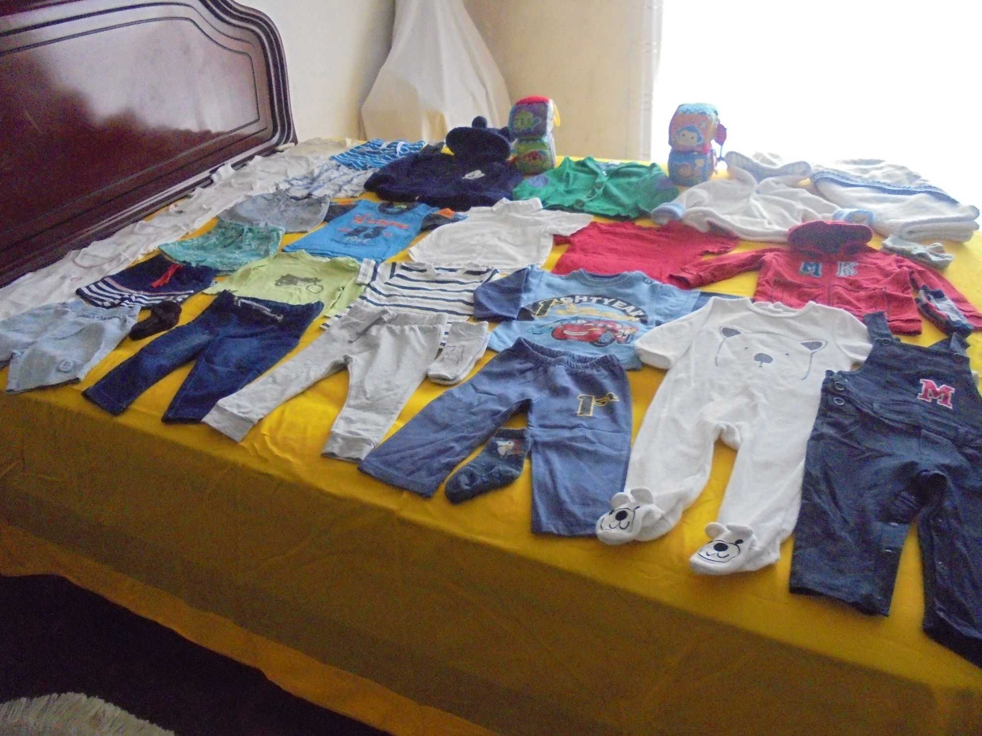 lote de roupa de menino bebé os cubos