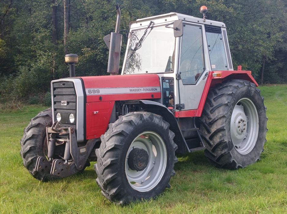 Massey ferguson  699