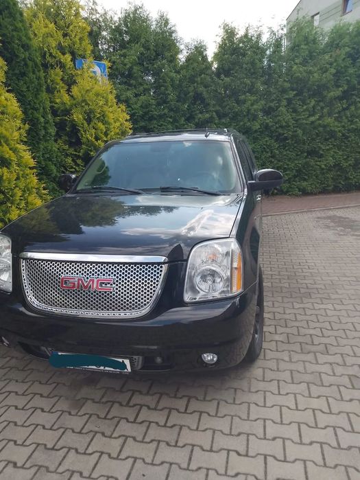 GMC  GMS Yukon XL Denali, rok 2008