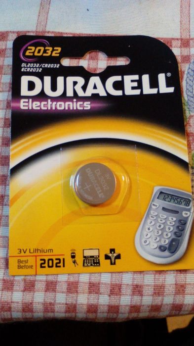 Pilha Duracell 2032 Nova e Selada