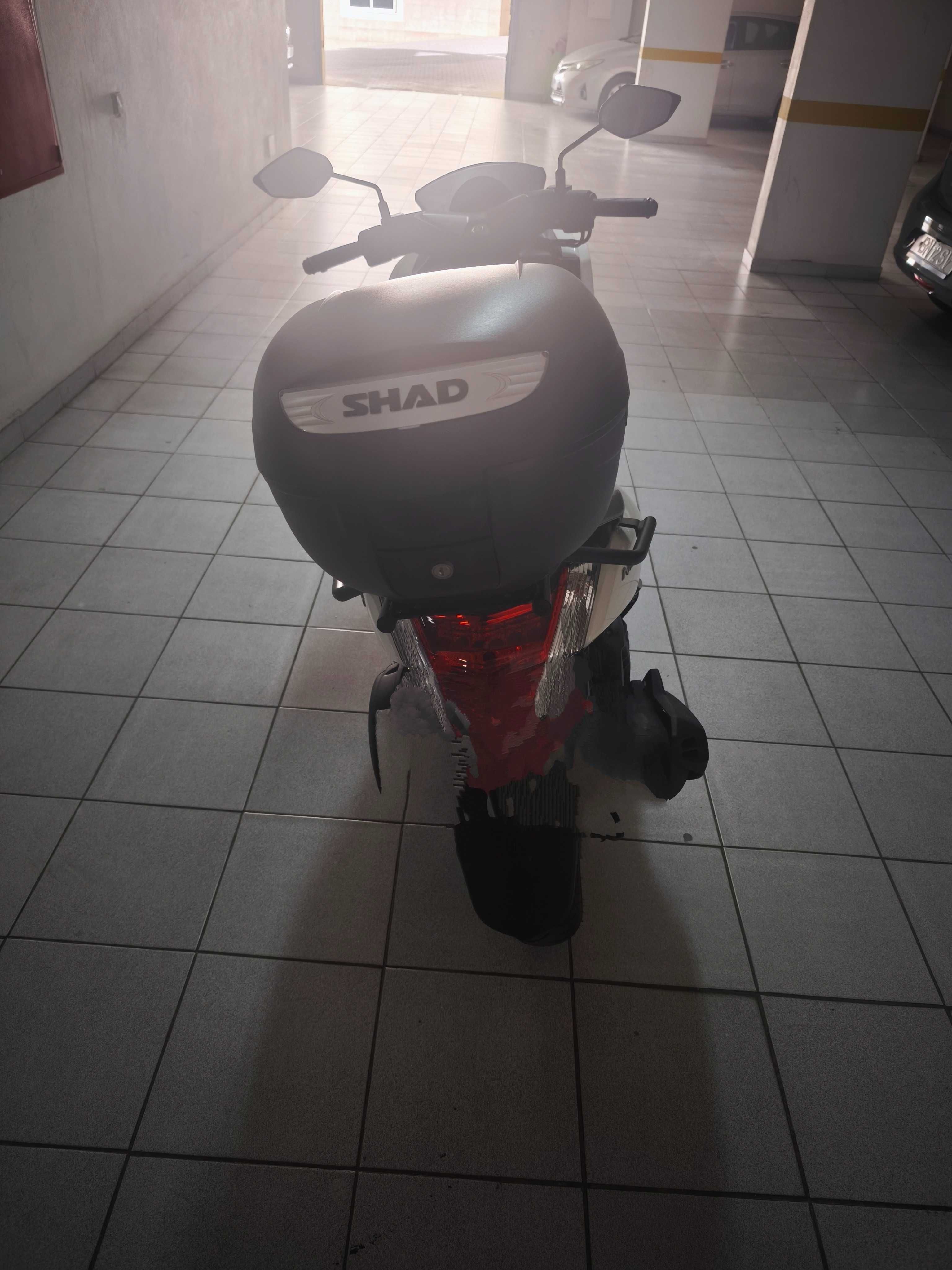 Yamaha nmax 125 excelente estado