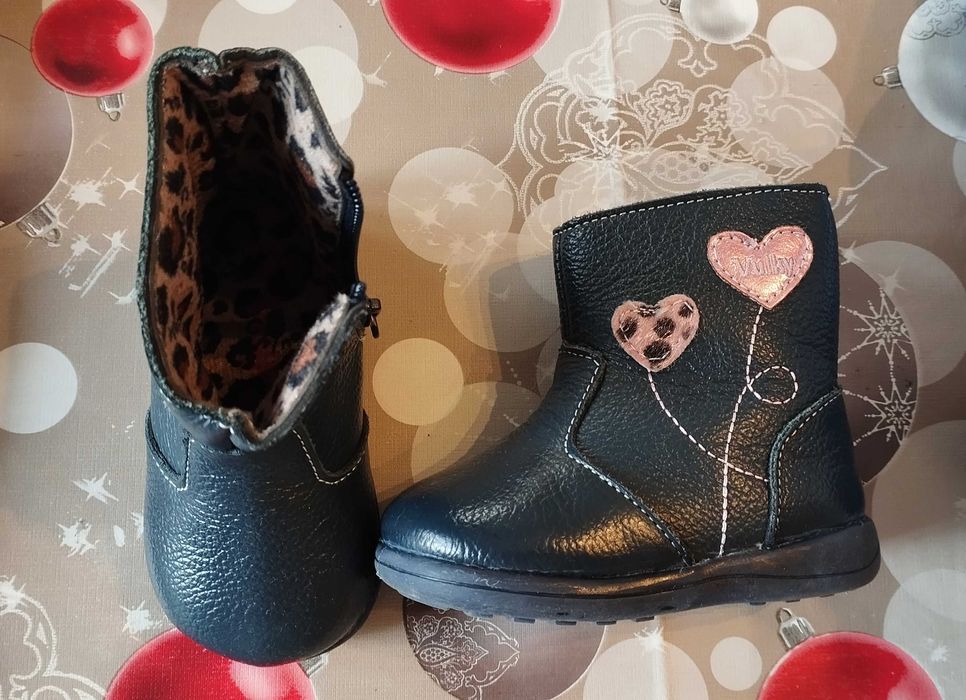 Botinhas de bebe novas