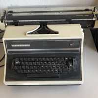 Máquina de escrever Alder
