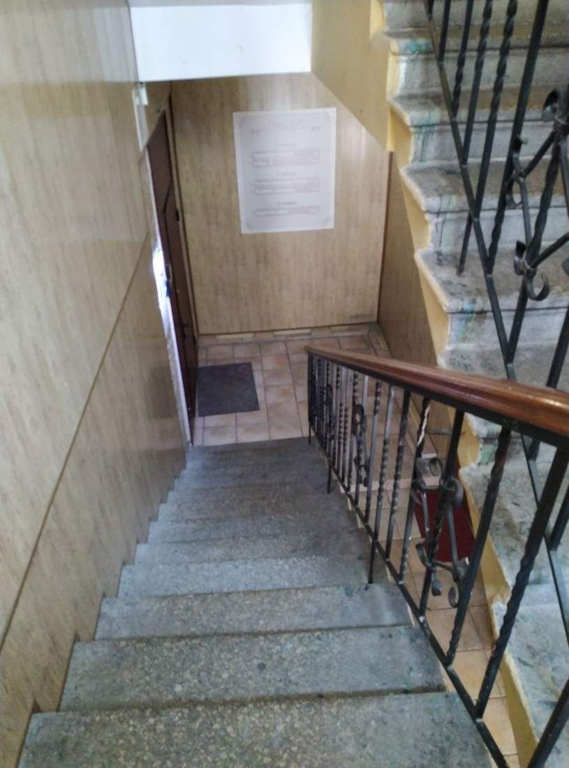 Продаж окремої будівлі по вул.Басейна