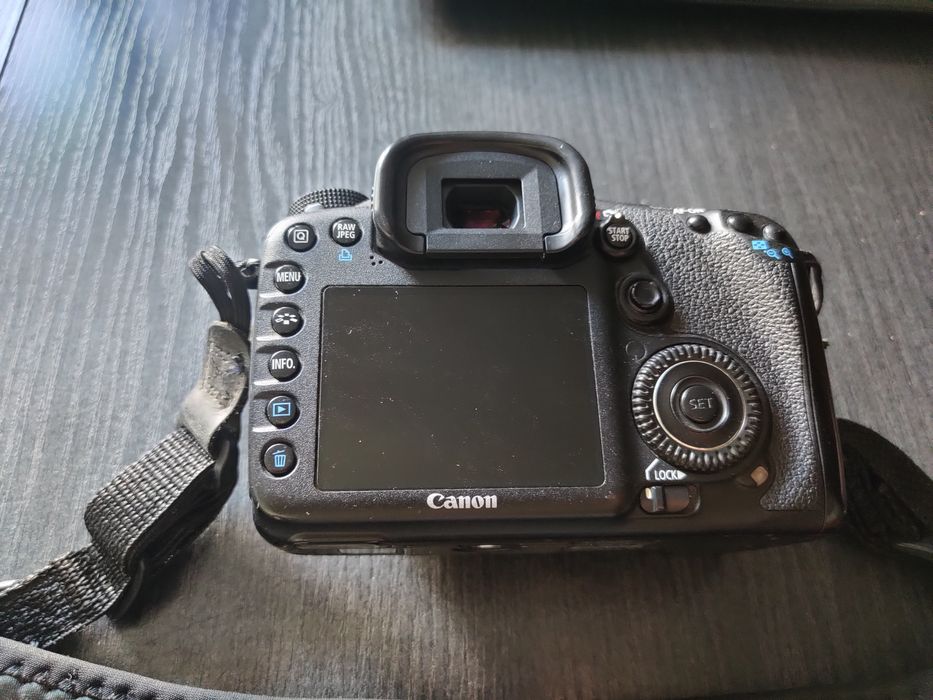 Lustrzanka Canon EOS 7D przebieg tylko 34 tysiące