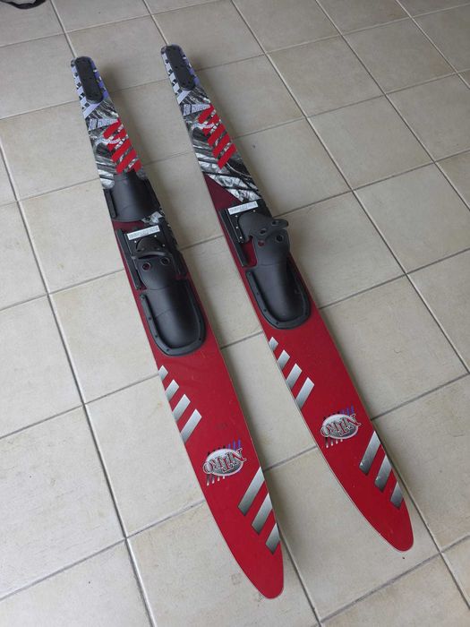 Skis Aquaticos - COmo Novos Nitro