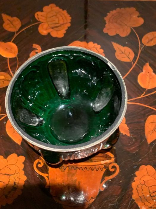 Taça oriental em vidro