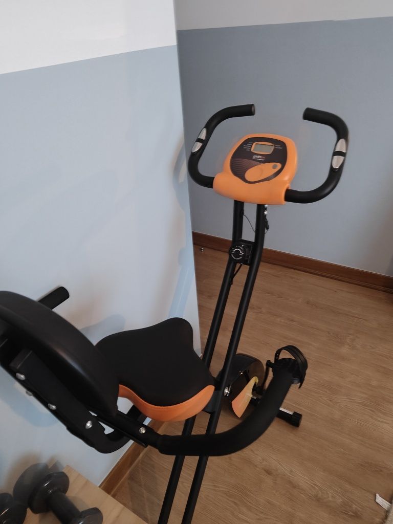 Bicicleta estática dobrável