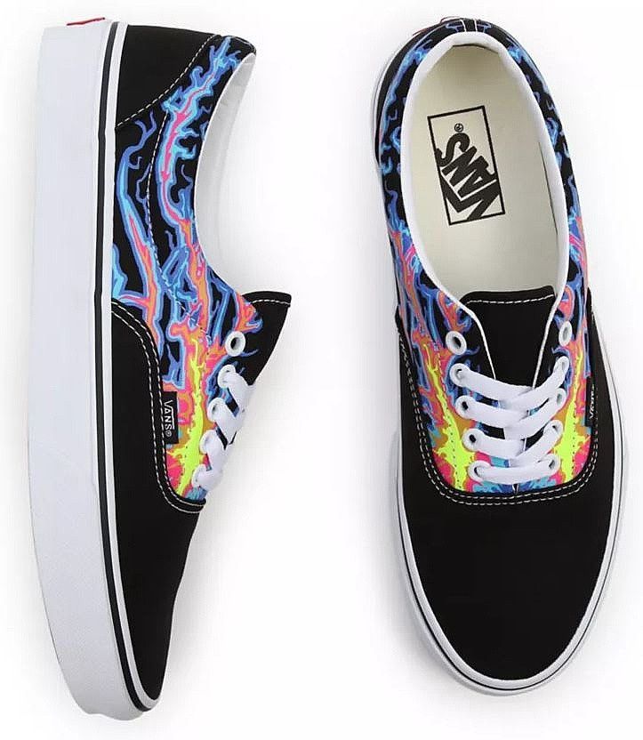 Нові кеди Vans era