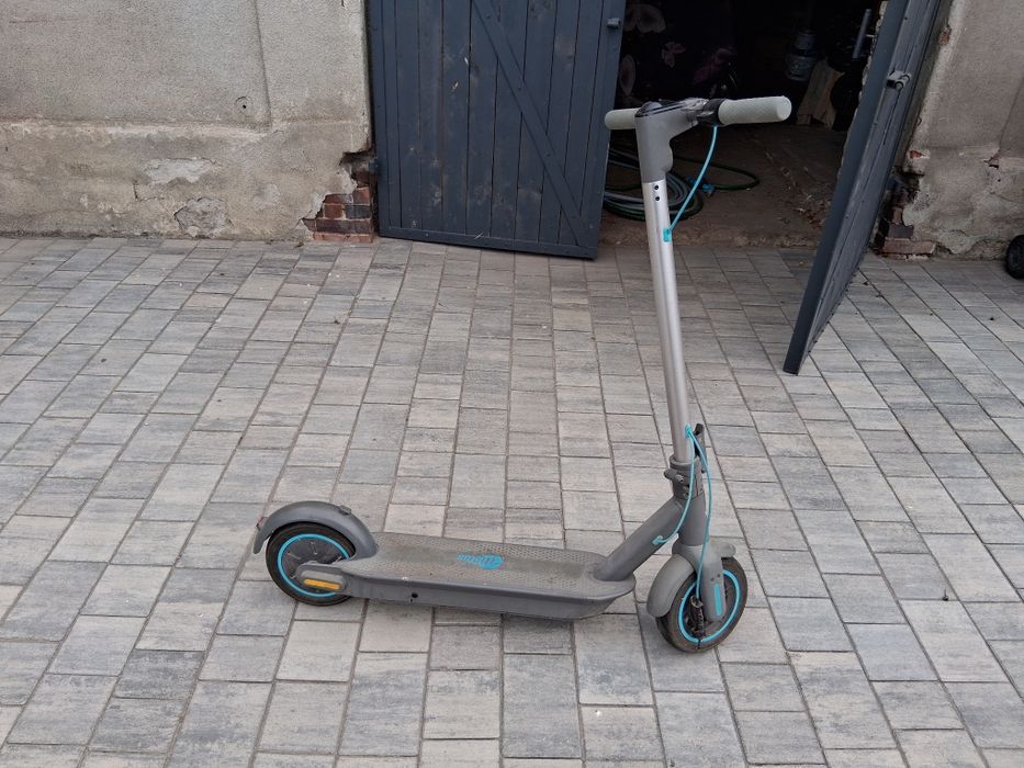 Hulajnoga elektryczna Motus Scott 10