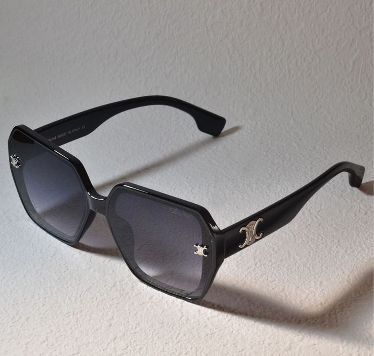 Celine okulary przeciwsloneczne czarne nowe OKAZJA