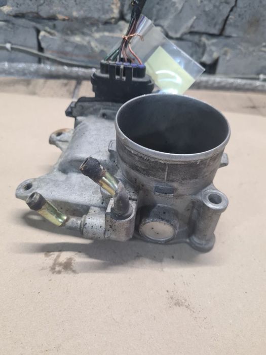 Дросельна заслонка Дросельная заслінка Mitsubishi Endeavor 3.8B