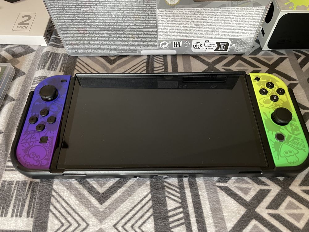 Nintendo Switch OLED Edycja Splatoon + Dużo Dodatków ! Jak Nówka !