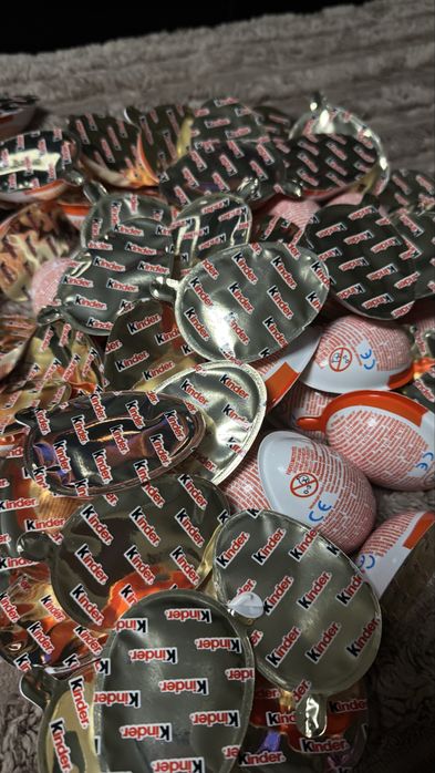 Kinder Joy Кіндер Джой половинки, цукерки, солодощі