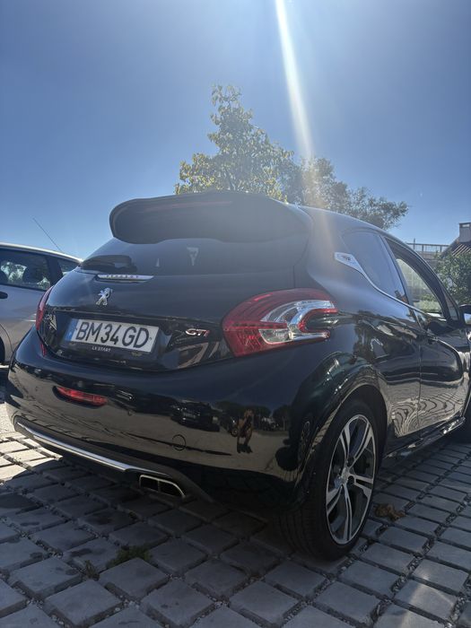 Peugeot 208 GTi 1.6 THP – 200cv