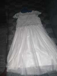 Biała sukienka dla dziewczynki Smyk