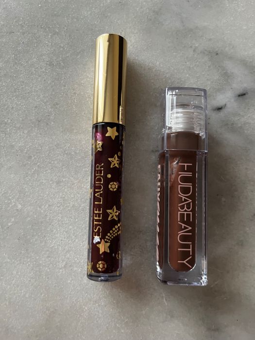 Błyszczyk Estee Lauder Fenty Beauty Burgund na jesień