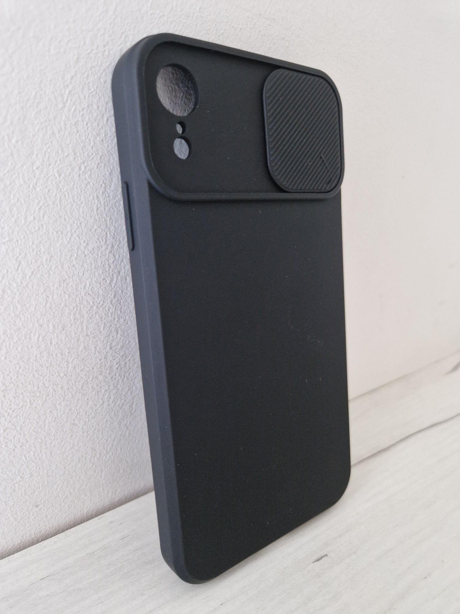 Etui Camshield Soft do Iphone XR Czarny