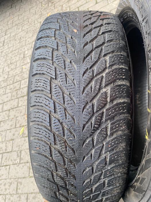 Зимові шини / резина 255/55 R19 Nokian Tyres Hakkapelitta R3 SUV