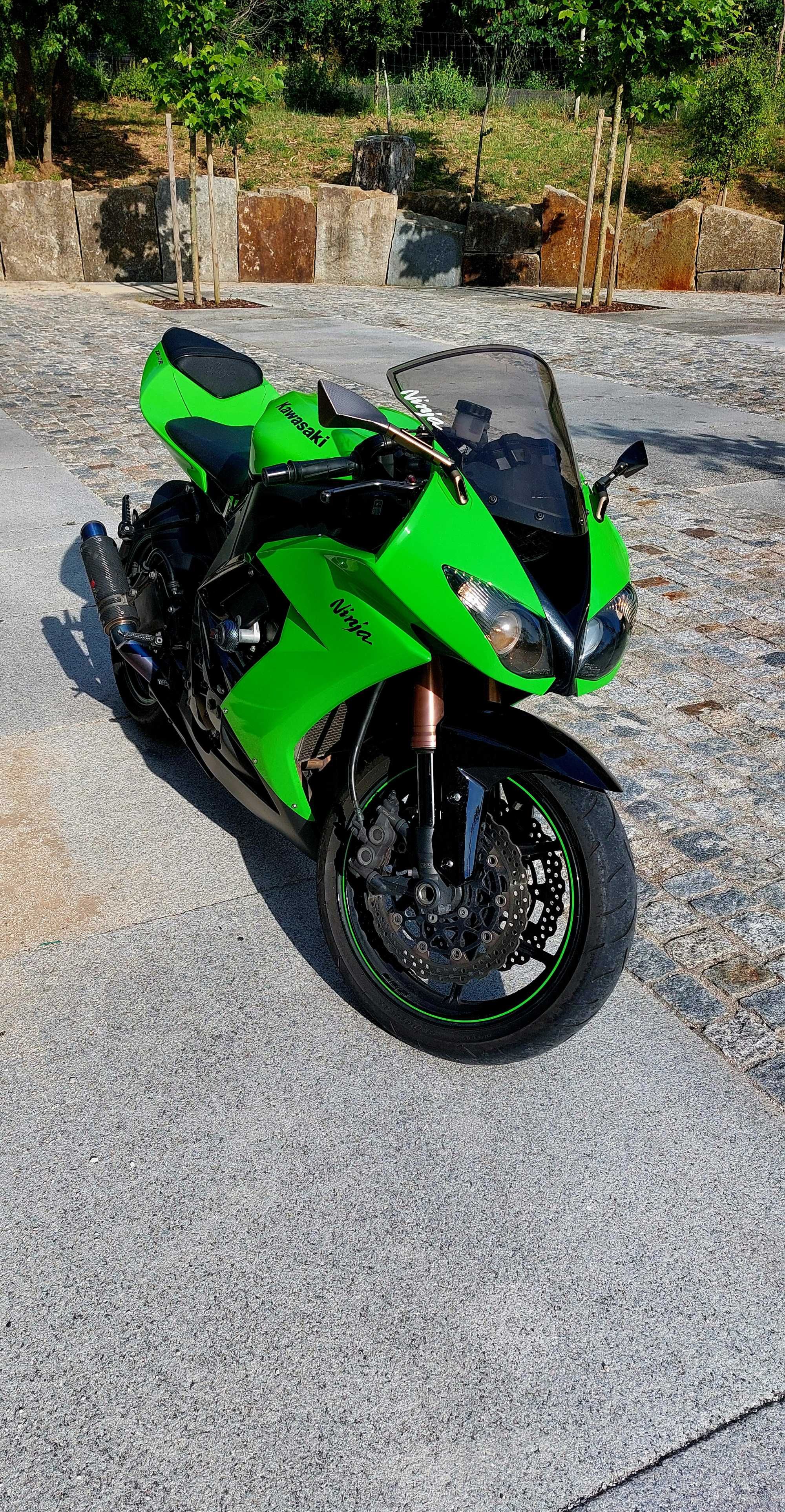 Kawasaki ZX 10r .