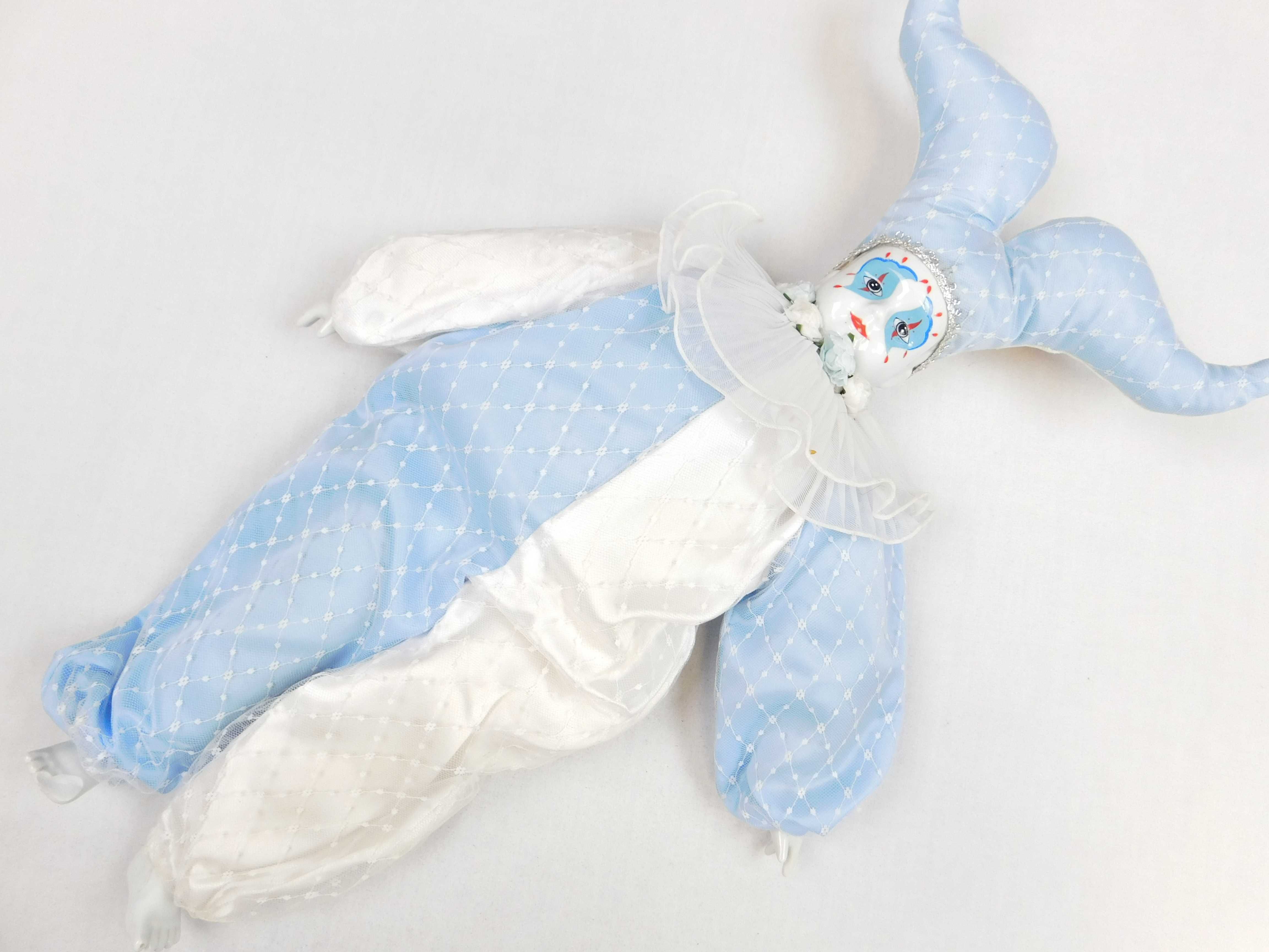 Pierrot lalka porcelanowa