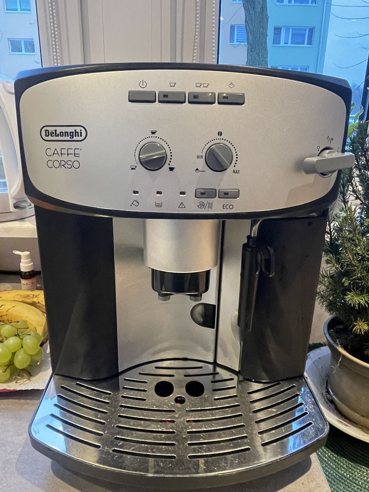 DeLonghi ekspres do kawy