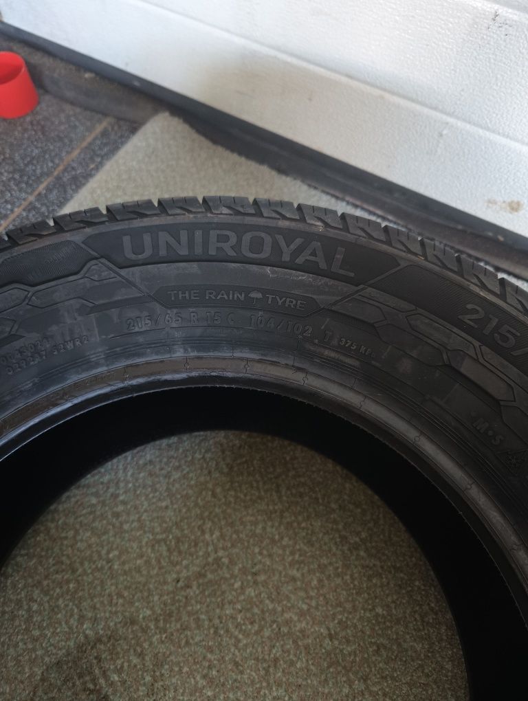 2× Uniroyal AllSeasonMax 215/65R15 104/102 T wzmocnienie (C)