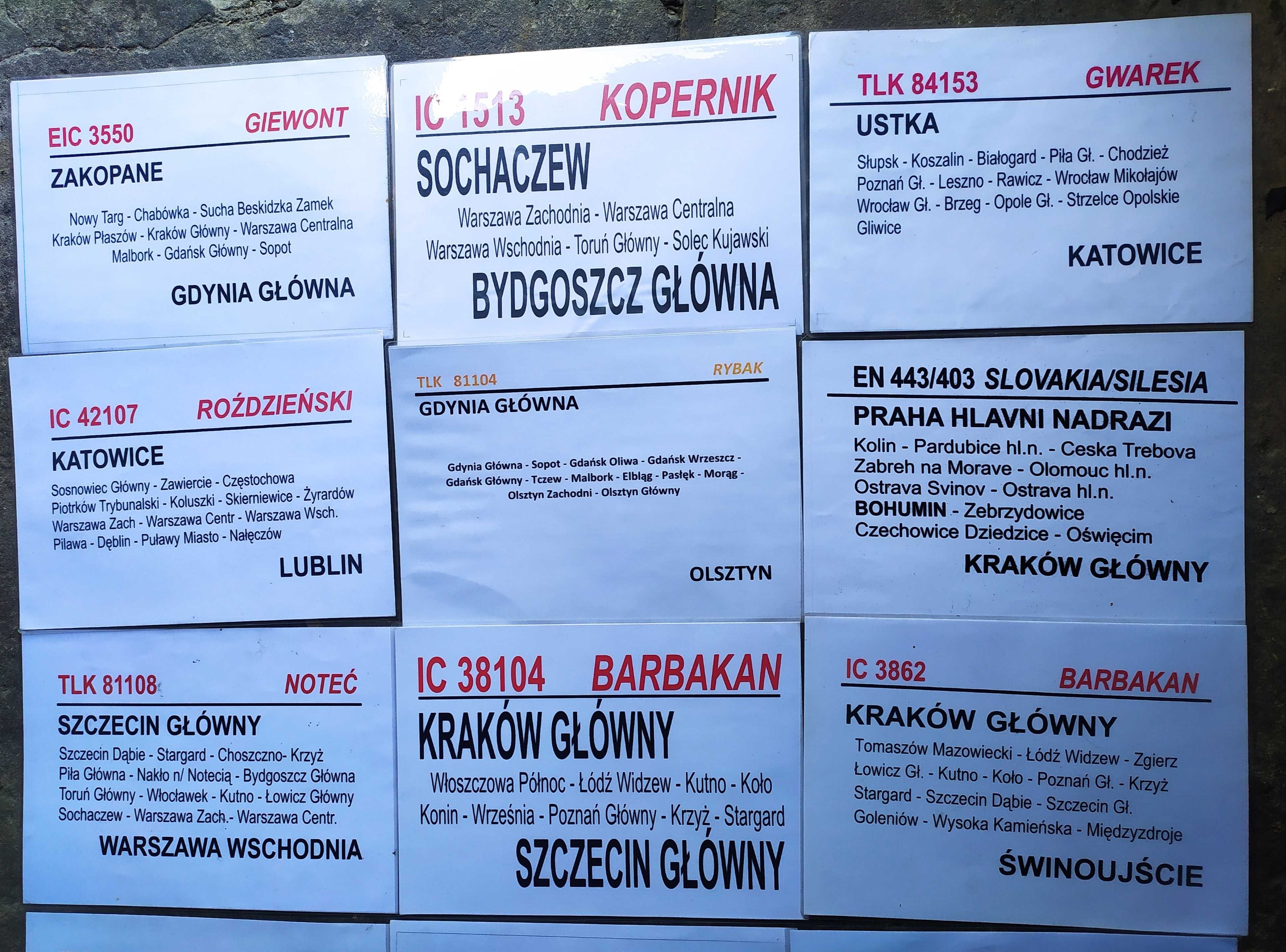 Stare tablice kierunkowe (laminowane)