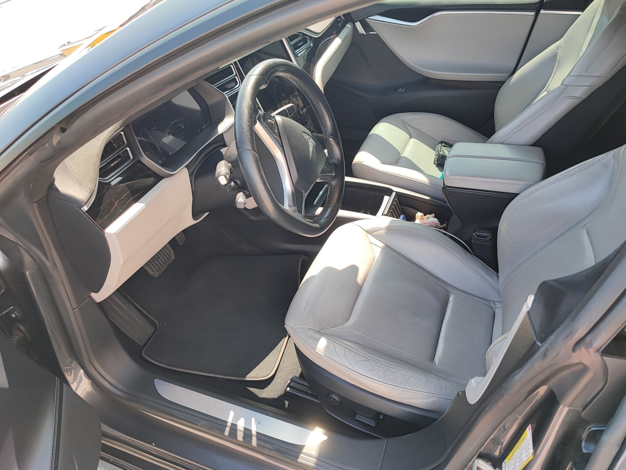 Аренда Tesla Model S