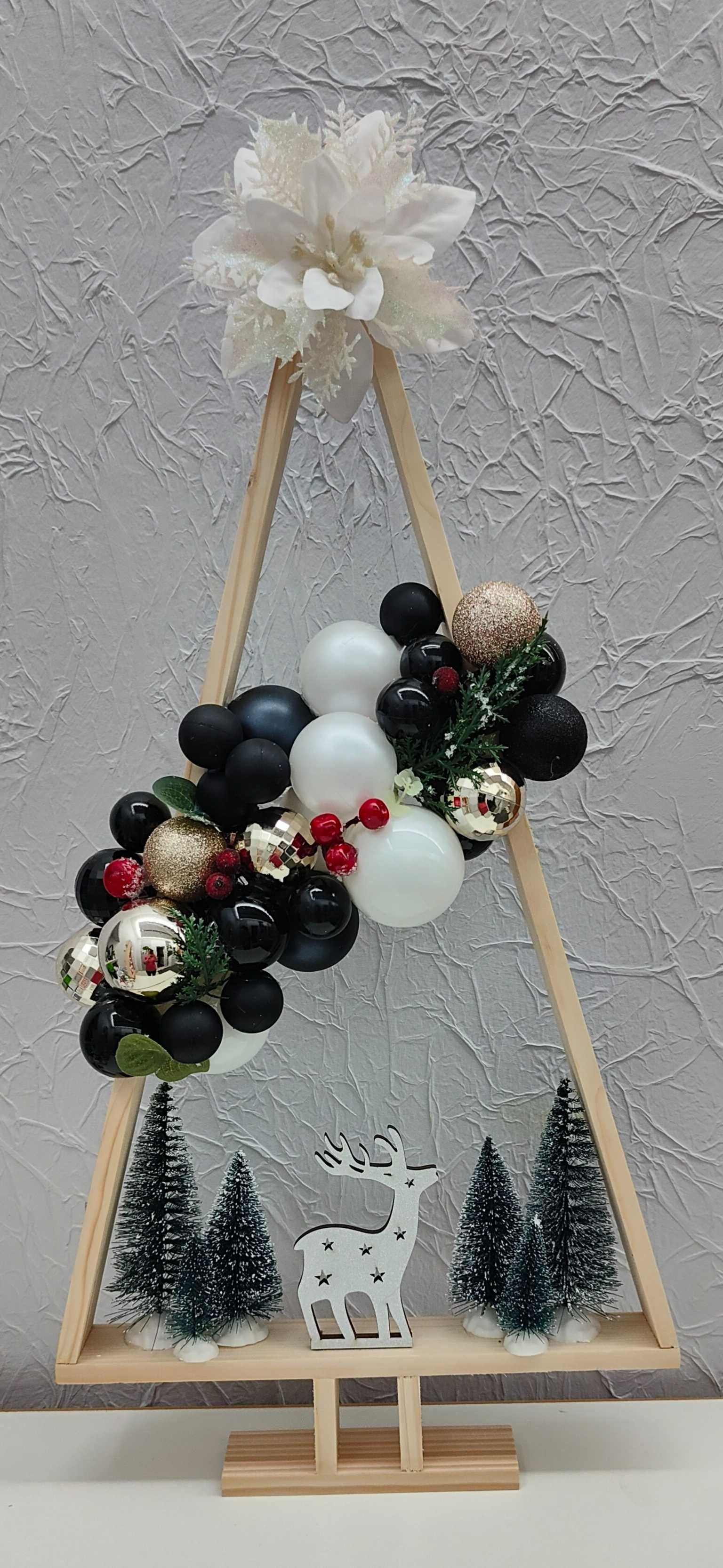 Drewniana choinka 65 x 31cm z bombkami renifer choinki piękna czarny