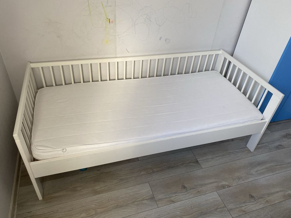 Łóżko z ikea plus materac 80 x 160