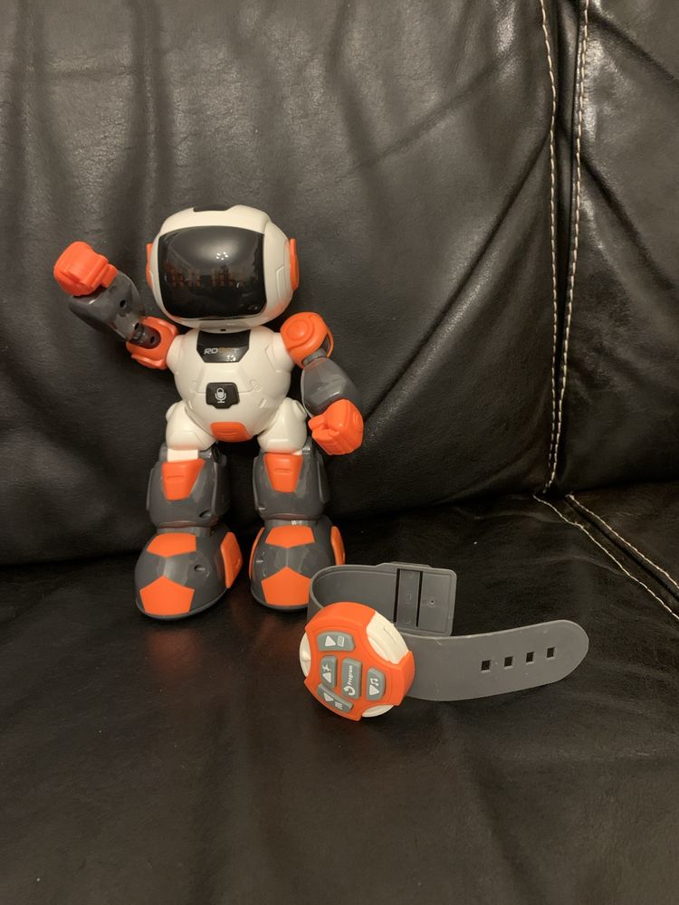 Robô com controle manual do sensor