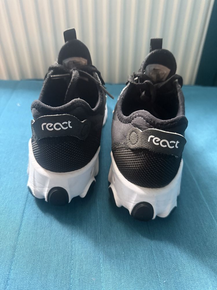 Nike react, 37,5, stsn jak nowe
