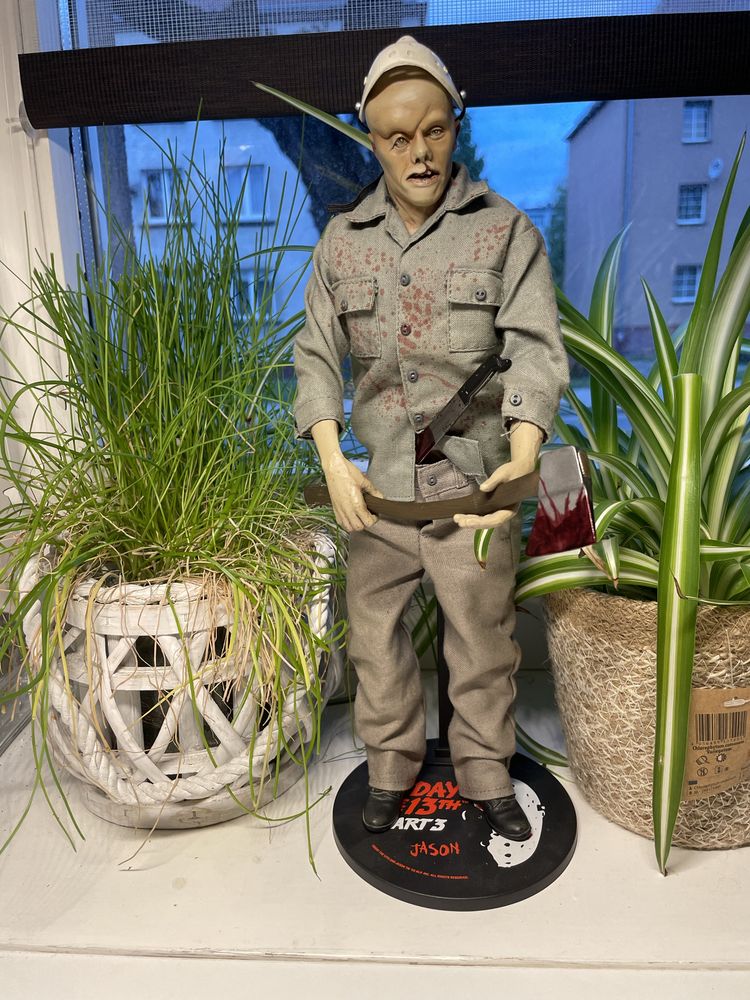 Figurka Jason Voorhees Friday the 13th Part 3 1/6 Firmy Sideshow