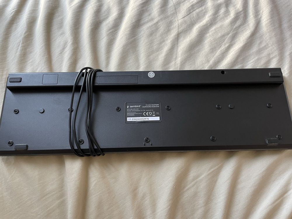 Klawiatura PC z 3-kolorowym podświetleniem Gamebird
