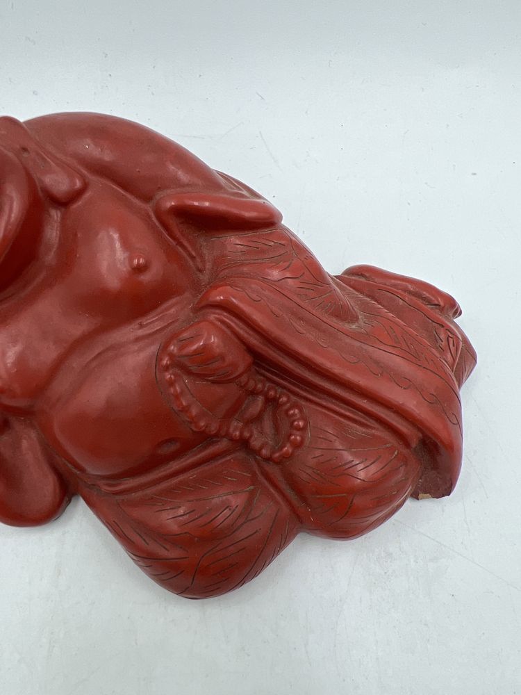 Śmiejący się Budda czerwony vintage figurka B41/42622