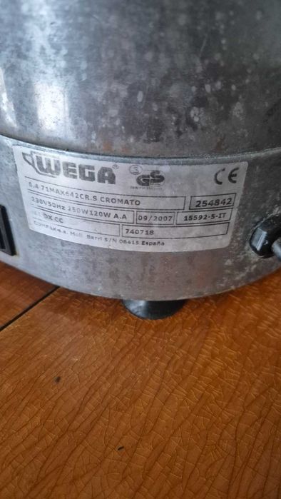 Sprzedam profesjonalny młynek do kawy marki Wega – idealny do espresso