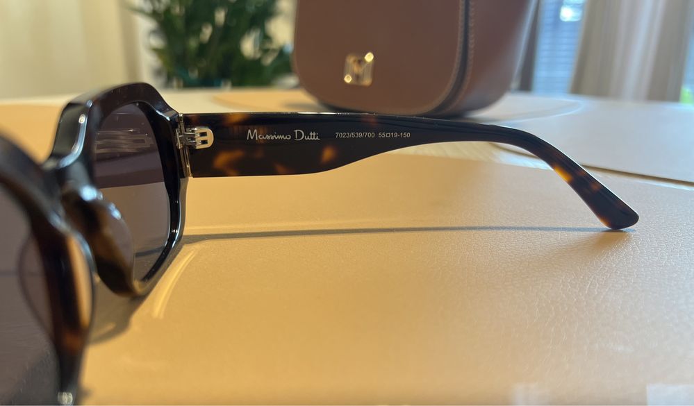 Okulary przeciwsloneczne Massimo Dutti damskie, stan super