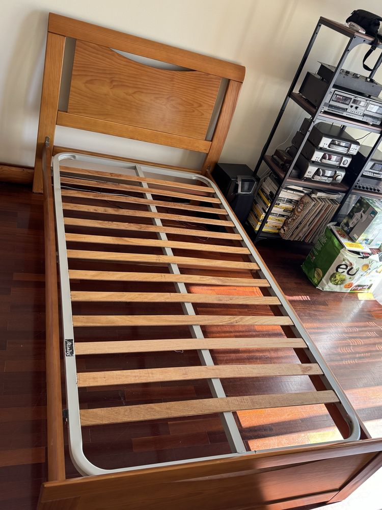 Cama solteiro c/ estrado e colchão