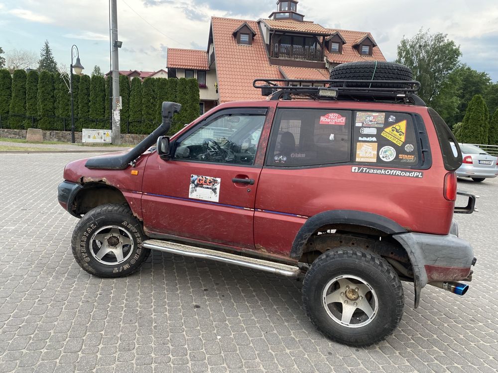 Ford maverick Nissan Terrano 2 offroad 2.7tdi