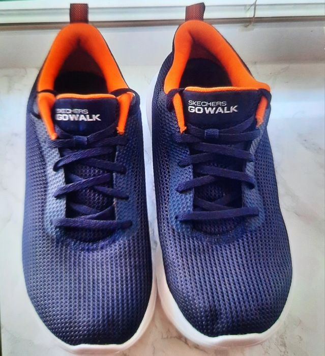 Чоловічі кросівки